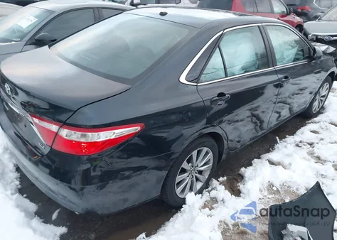 2017 Toyota Camry Xle z USA, uszkodzony, nr VIN 4T1BF1FK2HU448567